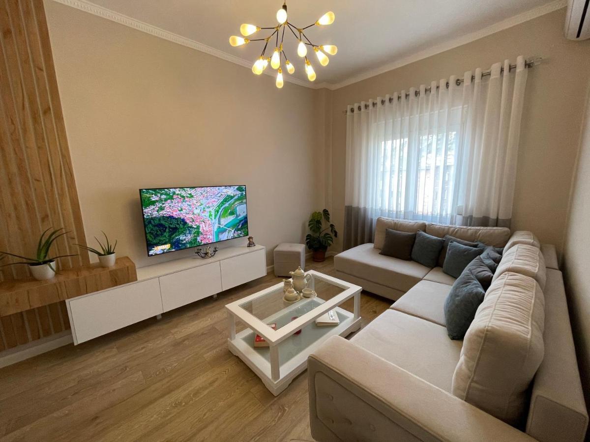 Joni & Joy Center Apartment Berat Exterior foto