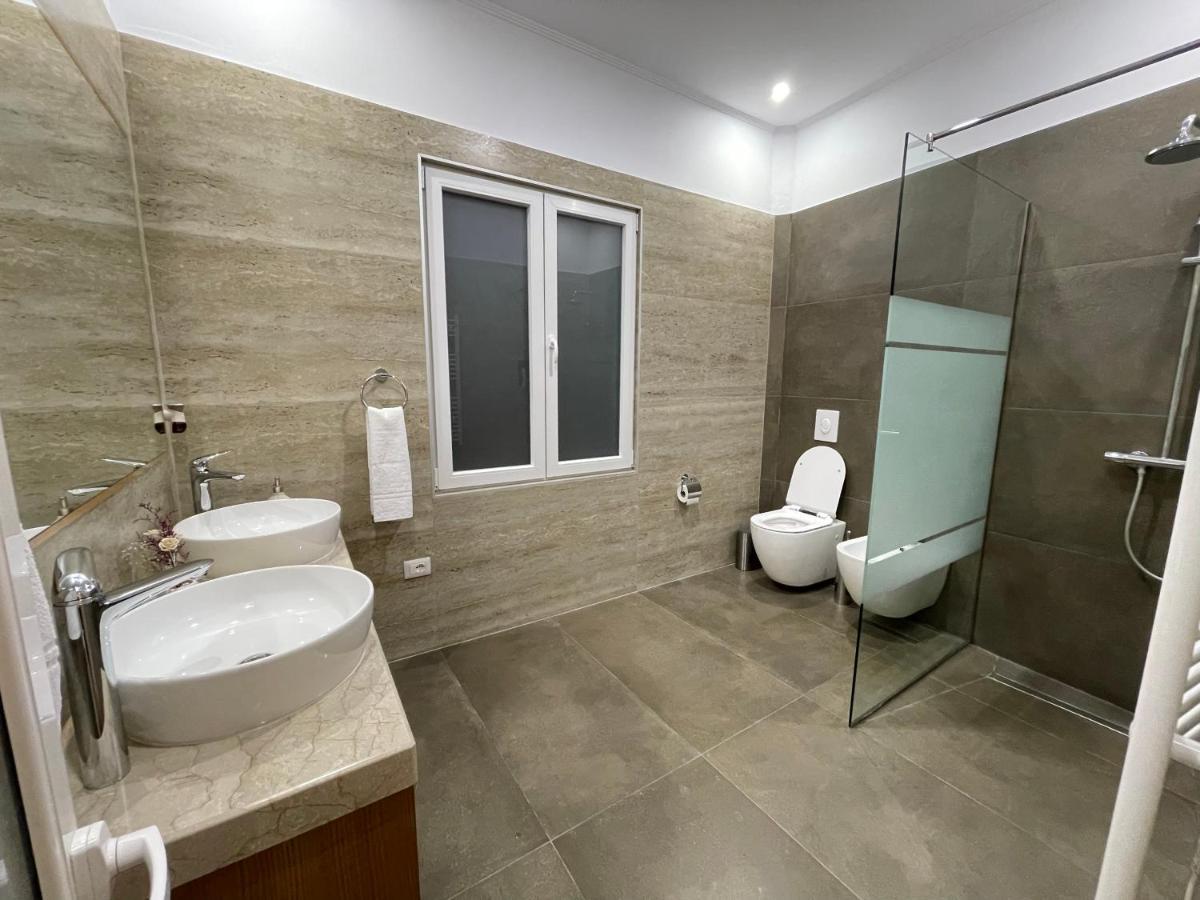 Joni & Joy Center Apartment Berat Exterior foto
